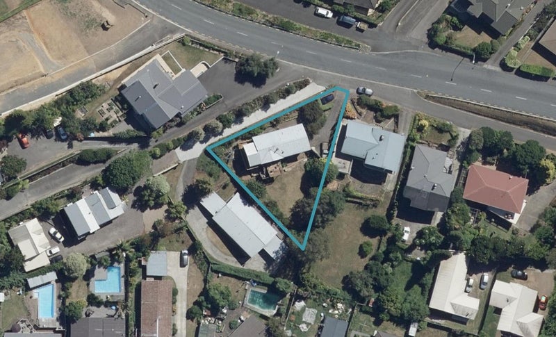 103 Lake Crescent, Hamilton Lake, Hamilton - Carousel 1