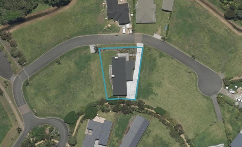 6 Edgewater Place, Matapouri, Whangārei - Carousel 1