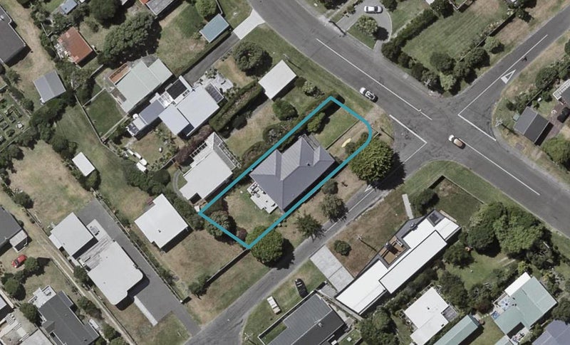 16 Te Moana Road, Waikanae Beach, Waikanae - Carousel 1