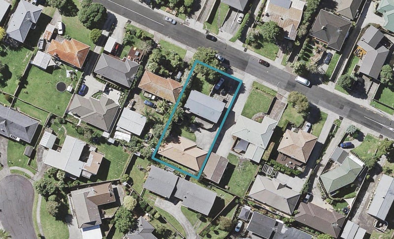 2/41 Andrew Road, Howick, Auckland - Carousel 1