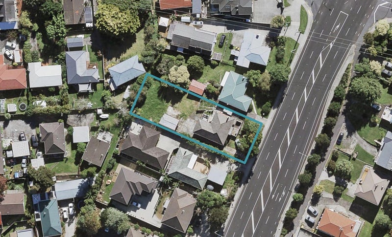 458 Glenfield Road, Glenfield, Auckland - Carousel 1