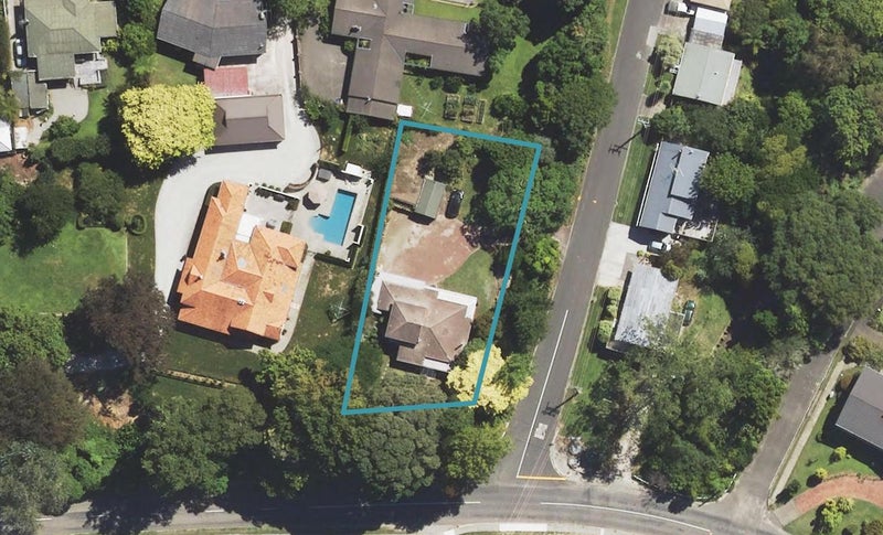 2 Russell Street, Whataupoko, Gisborne - Carousel 1
