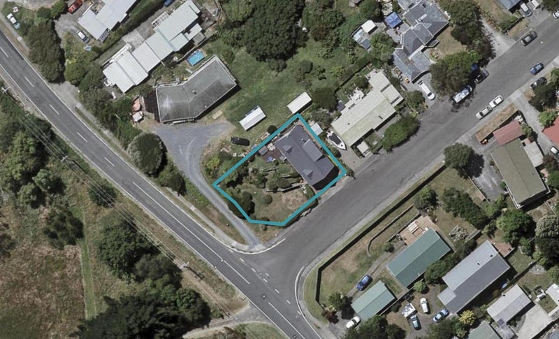 1 Pitoitoi Street, Otaihanga, Paraparaumu - Carousel 1