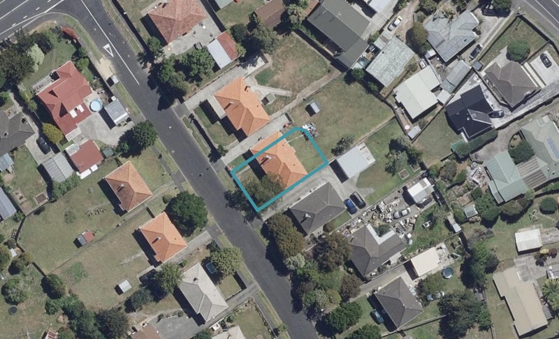 40 Douglas Crescent, Fairfield, Hamilton - Carousel 1