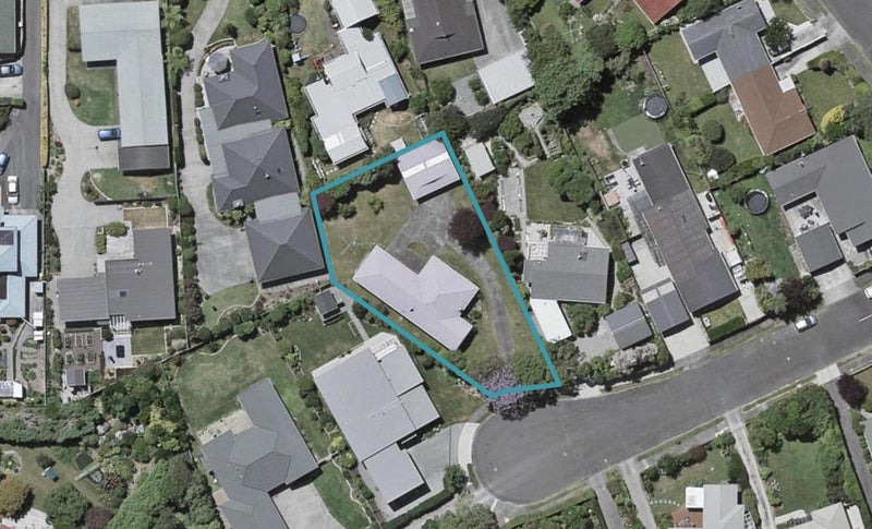 35 Rata Street, Waikanae - Carousel 1