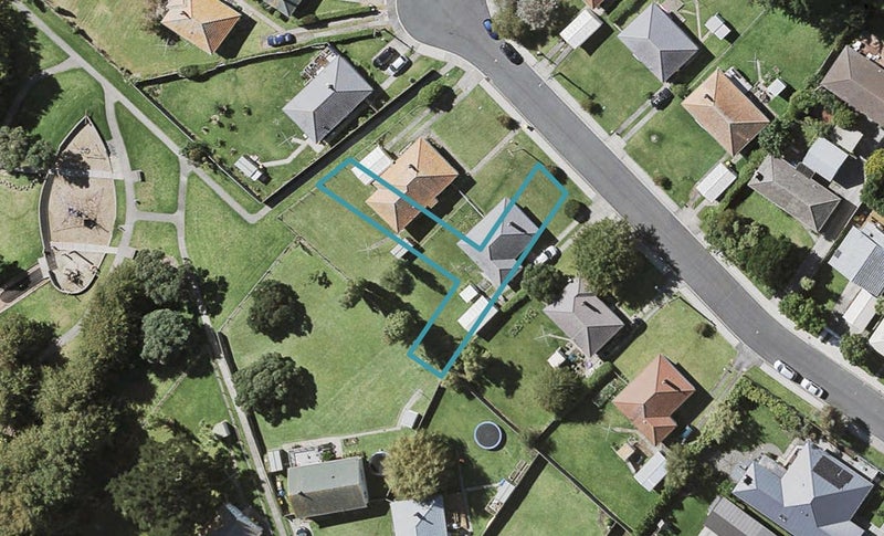 3 Te One place, Belmont, Auckland - Carousel 1