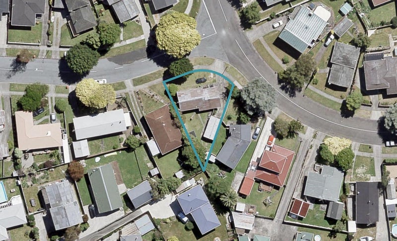 30 Montana Road, Totara Park, Upper Hutt - Carousel 1