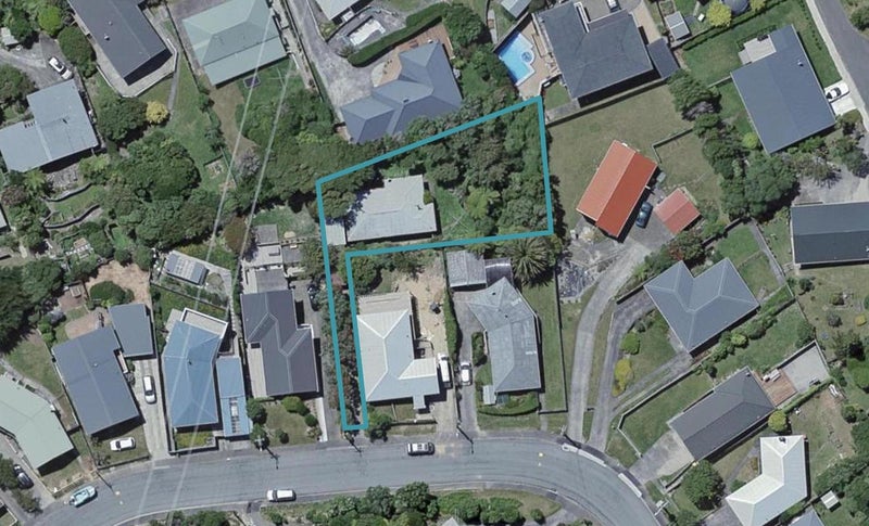 26 Brooker Grove, Newlands, Wellington - Carousel 1