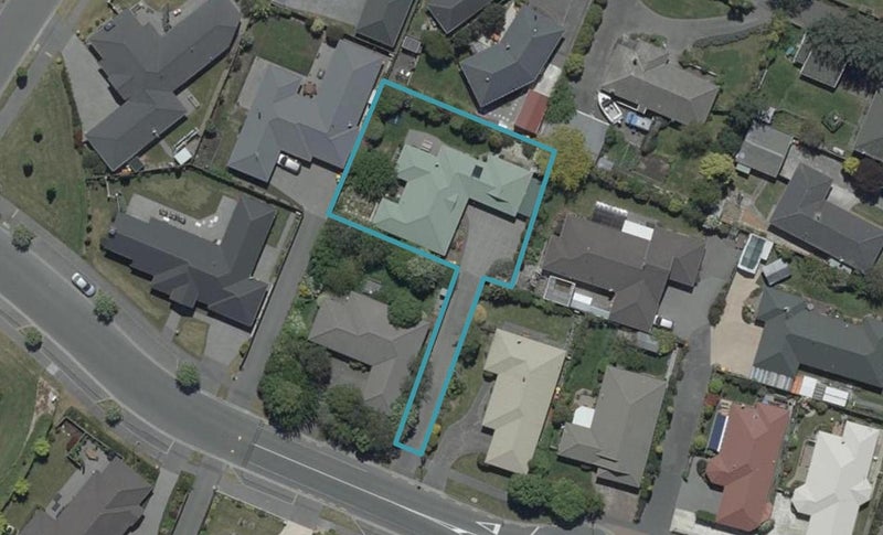 4 Neathwest Avenue, Broomfield, Christchurch - Carousel 1