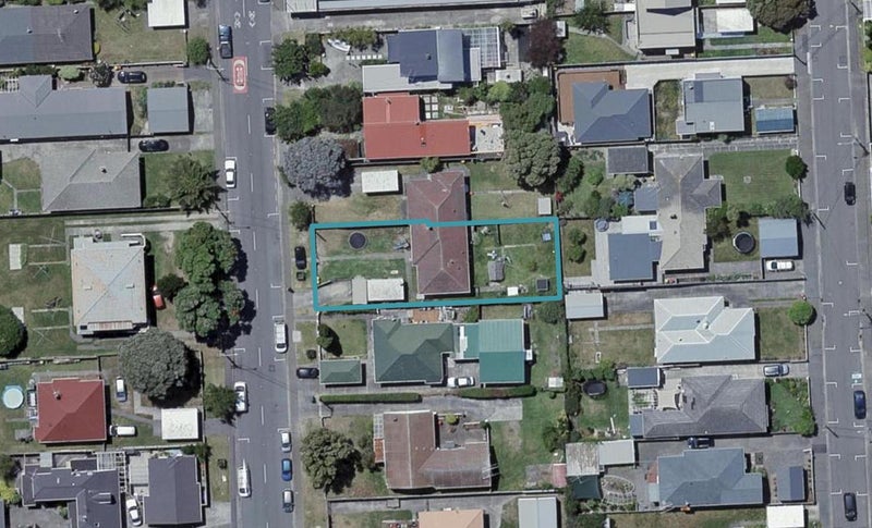 15 Strathmore Avenue, Strathmore Park, Wellington - Carousel 1