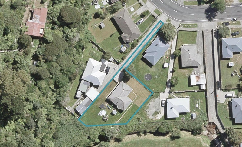 394 George Street, Stokes Valley, Lower Hutt - Carousel 1