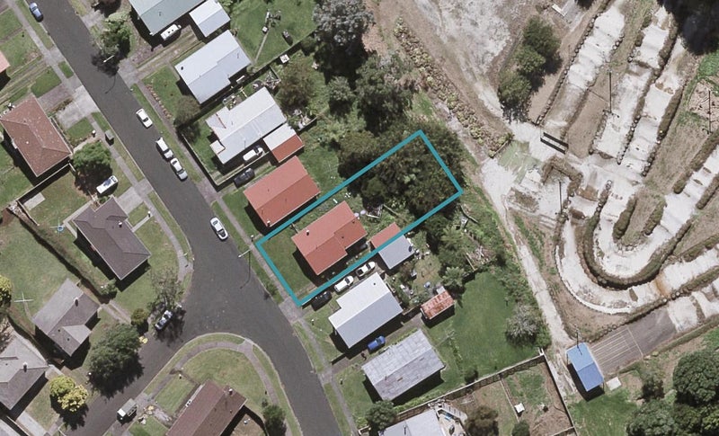 36 Endeavour Street, Marfell, New Plymouth - Carousel 1