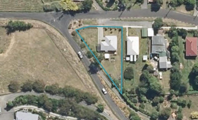 45 Swan Street, Taihape - Carousel 1