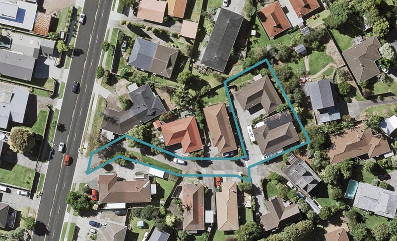 2/6 Rosca Lane, Sunnyhills, Auckland - Carousel 1