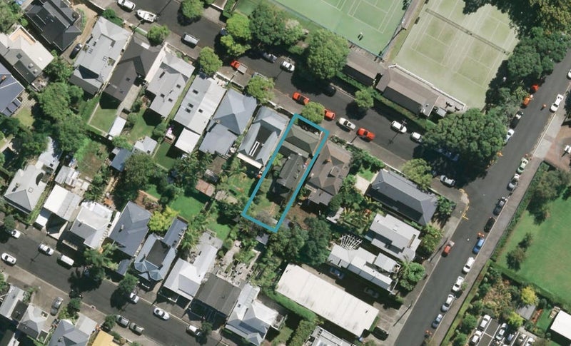 4 Green Street, Saint Marys Bay, Auckland - Carousel 1