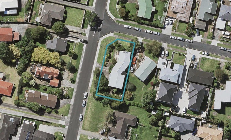 1 Parkview Place, Pakuranga, Auckland - Carousel 1