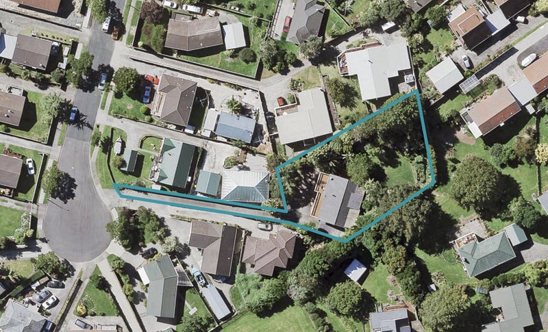 30 Cranberry Place, Bucklands Beach, Auckland - Carousel 1