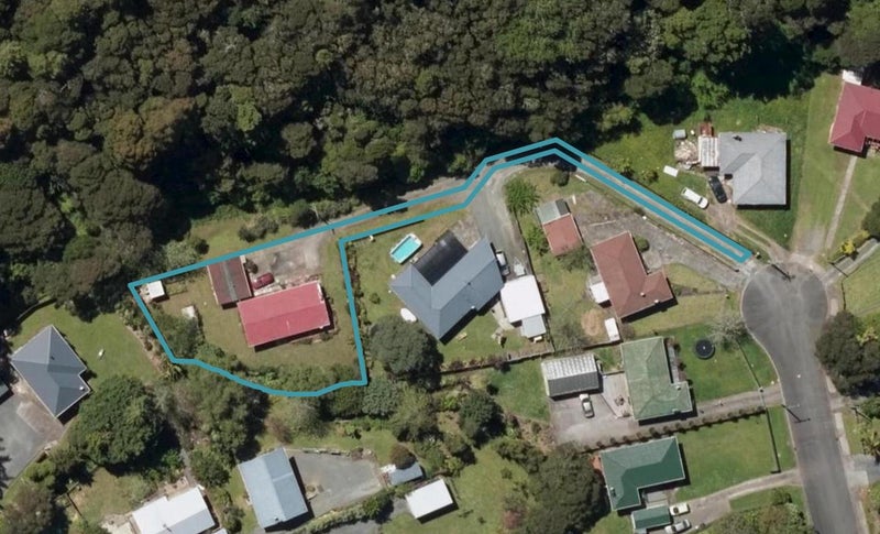 11 Woodhill Close, Avenues, Whangarei - Carousel 1
