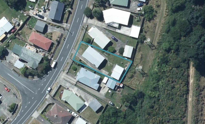 96 Driver Crescent, Cannons Creek, Porirua - Carousel 1