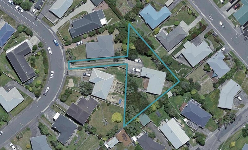 17 Bancroft Terrace, Newlands, Wellington - Carousel 1