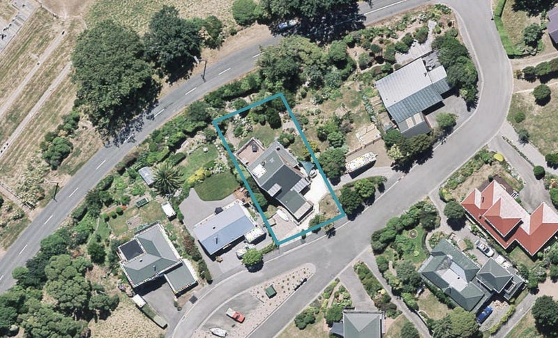 5 Ngaio Grove, Robinsons Bay, Akaroa - Carousel 1