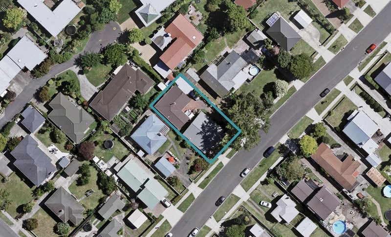 1/13A FORWARD STREET, TARADALE, NAPIER - Carousel 1