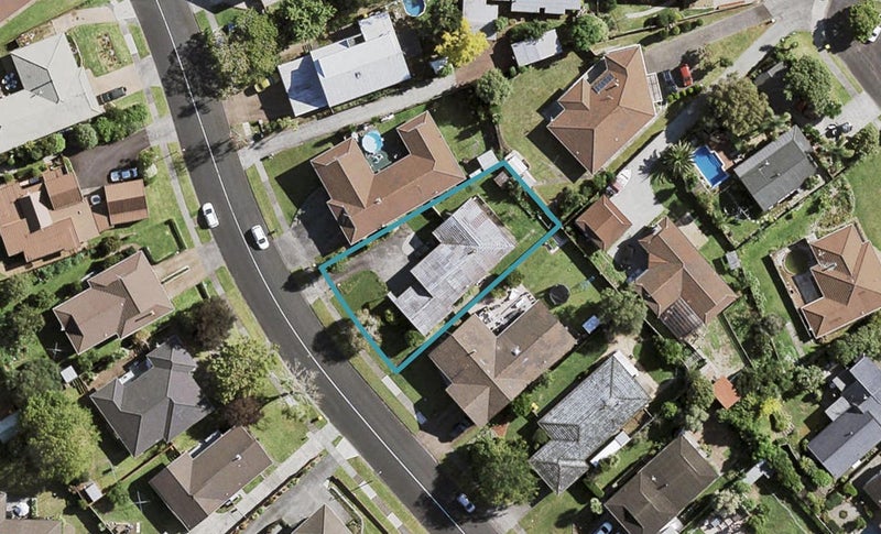 31 Rushgreen Avenue, Pahurehure, Papakura - Carousel 1