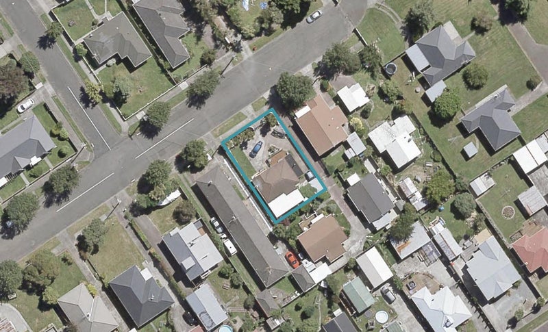 5 Ararino Street, Trentham, Upper Hutt - Carousel 1