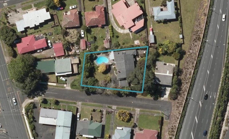 1 Burling Avenue, Whau Valley, Whangarei - Carousel 1
