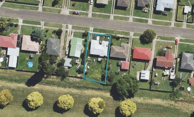 17 Lawrence Street, Outer Kaiti, Gisborne - Carousel 1