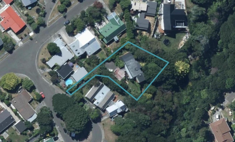 35 Hicks Close, Whitby, Porirua - Carousel 1