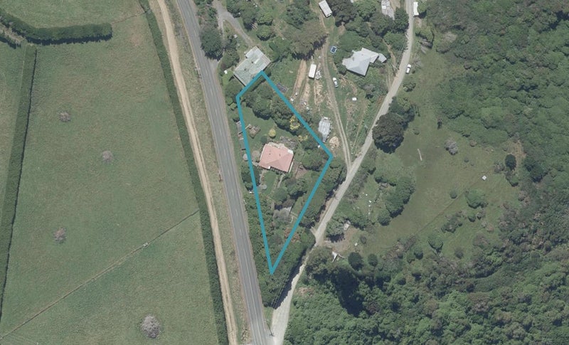 5 Reynoldstown Road, Careys Bay, Port Chalmers - Carousel 1
