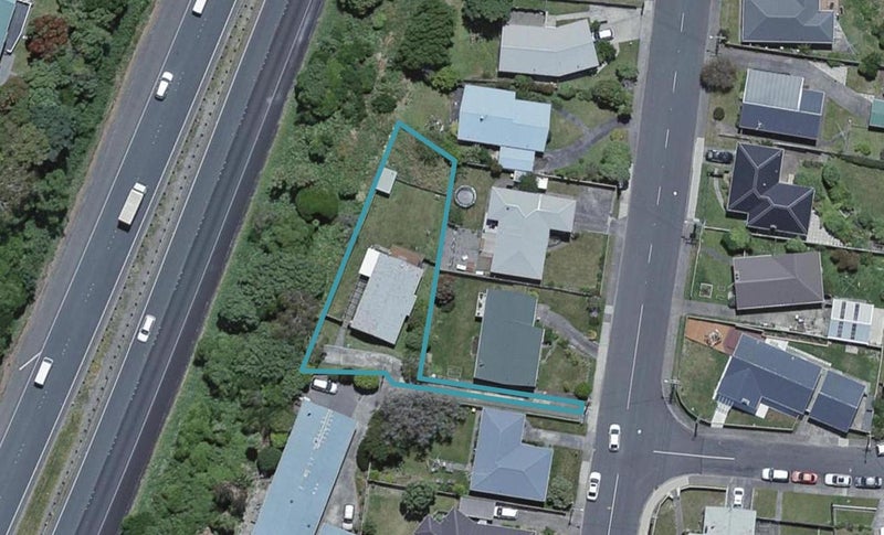 71 Mark Avenue, Paparangi, Wellington - Carousel 1
