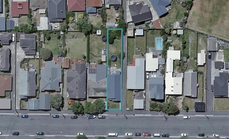 27 Apu Crescent, Lyall Bay, Wellington - Carousel 1