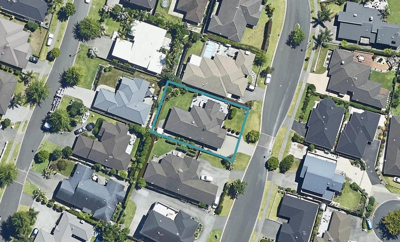 16 Hawkridge Heights, Bethlehem, Tauranga - Carousel 1
