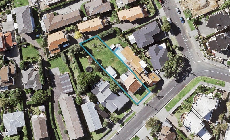 18 Rarangi Road, St Heliers, Auckland - Carousel 1