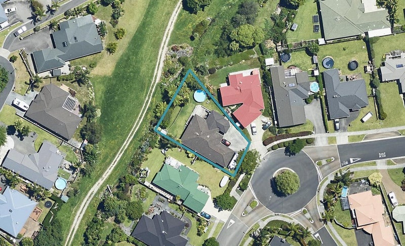 235 Castlewold Drive, Bethlehem, Tauranga - Carousel 1