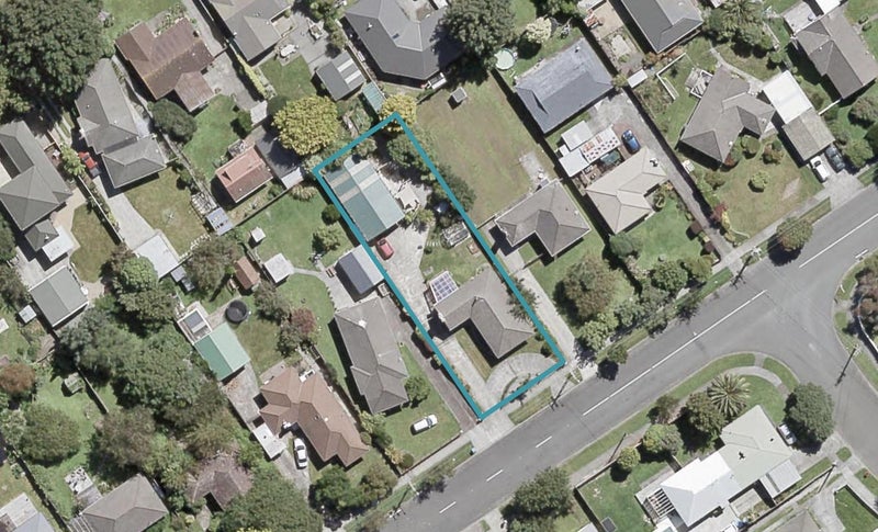 30 Shakespeare Avenue, Trentham, Upper Hutt - Carousel 1