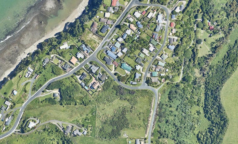 4 Rauporoa Road, Maketu, Te Puke - Carousel 1