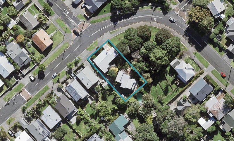 57B Warwick Avenue, Westmere, Auckland - Carousel 1