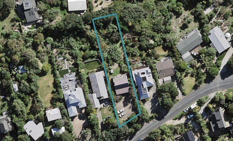 27 Coromandel Road, Oneroa, Waiheke Island - Carousel 1