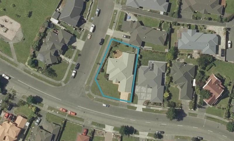 103 Pacific Drive, Fitzherbert, Palmerston North - Carousel 1