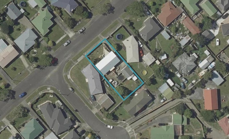 21 Peters Avenue, Cloverlea, Palmerston North - Carousel 1