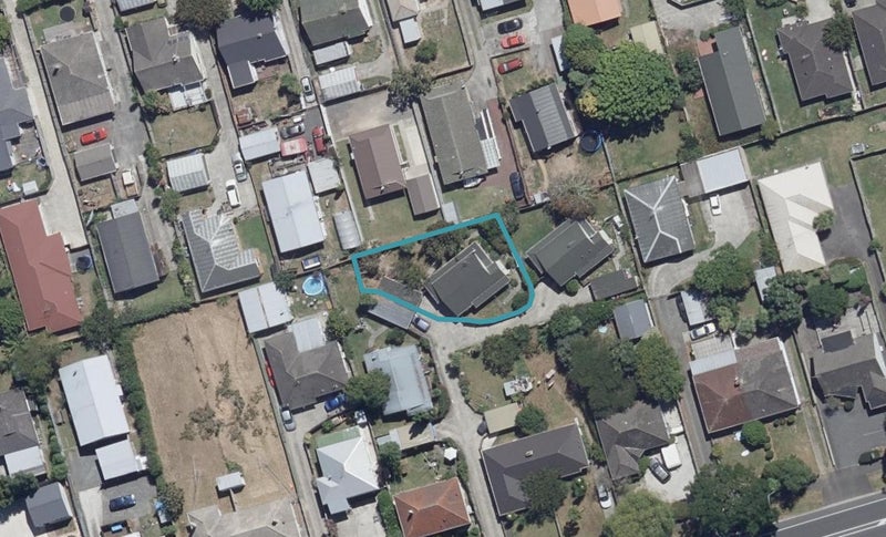 2 Saint Clair Court, Claudelands, Hamilton - Carousel 1