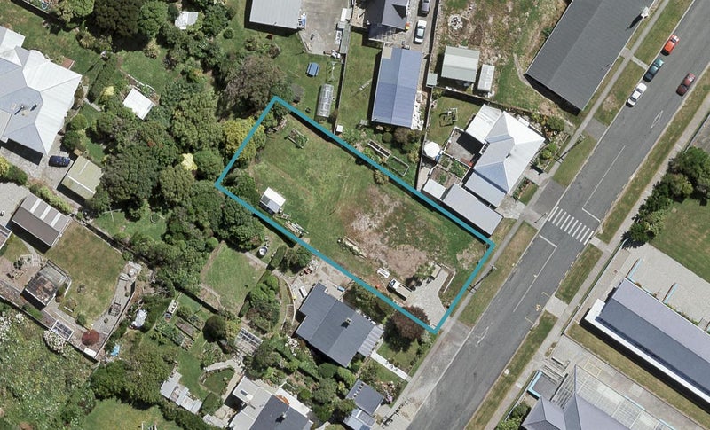 51 Palmer ST, Bluff, INVERCARGILL - Carousel 1