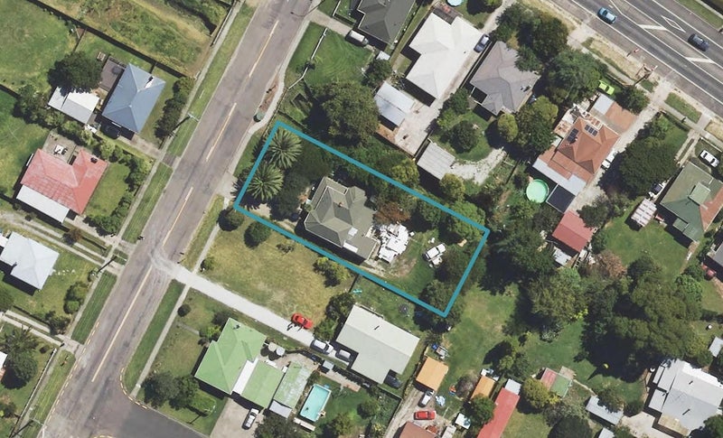 6 Endcliffe Road, Kaiti, Gisborne - Carousel 1