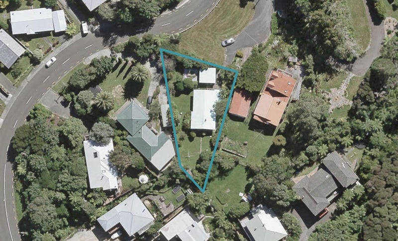 90 Park Road, Belmont, Lower Hutt - Carousel 1