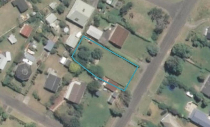 35 Sarah Street, Waikawa Beach, Levin - Carousel 1