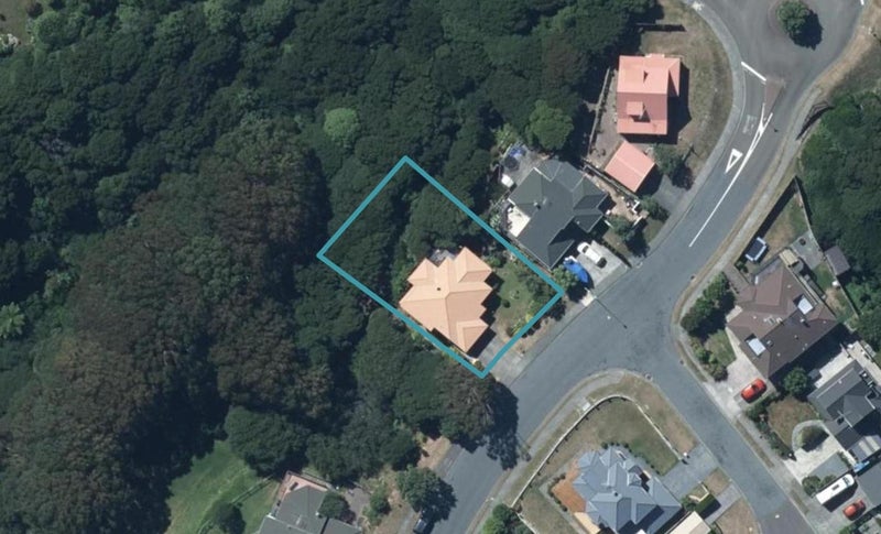 19 St Ives Drive, Camborne, Porirua - Carousel 1