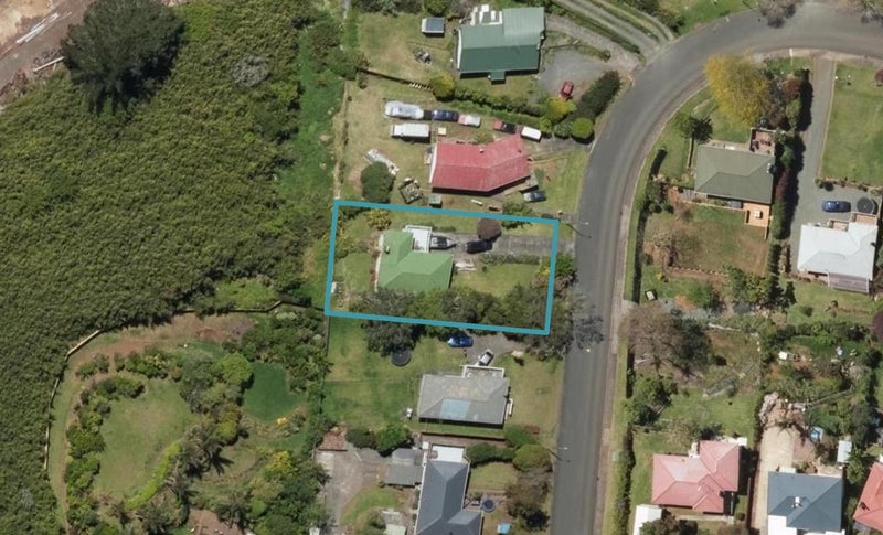 18 Mcinnes Avenue, Kamo, Whangarei - Carousel 1